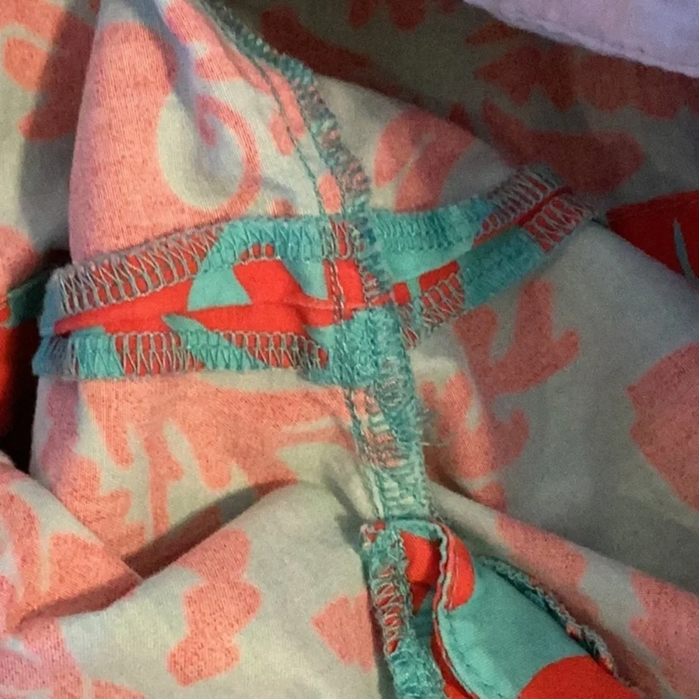 Lilly Pulitzer Callahan shorts. “Don't Be Shellfish”.  Women’s size 4